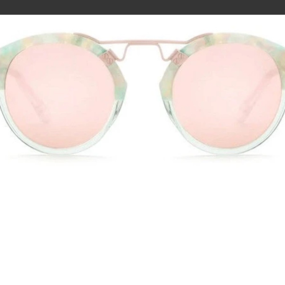 Krewe St Louis ll sunglasses Rose gold worn once in perfect condition authentic